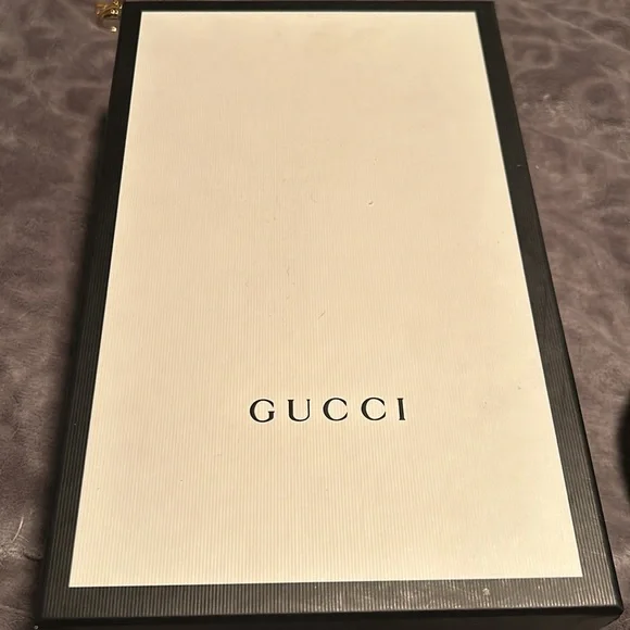 Gucci Supreme Strawberry Sneakers - Picture 8 of 8